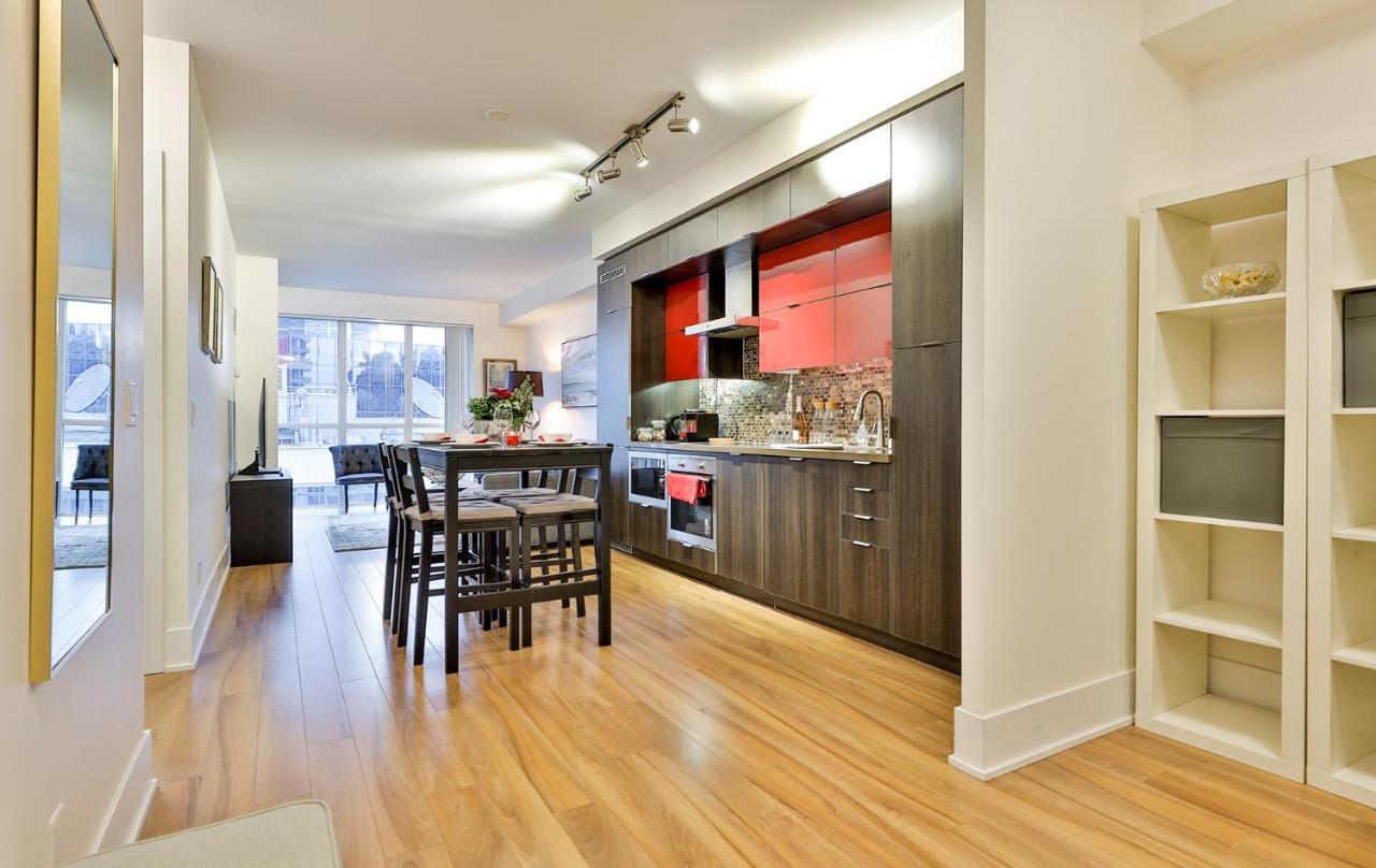 Luxury Condo Prime Location Toronto Bagian luar foto