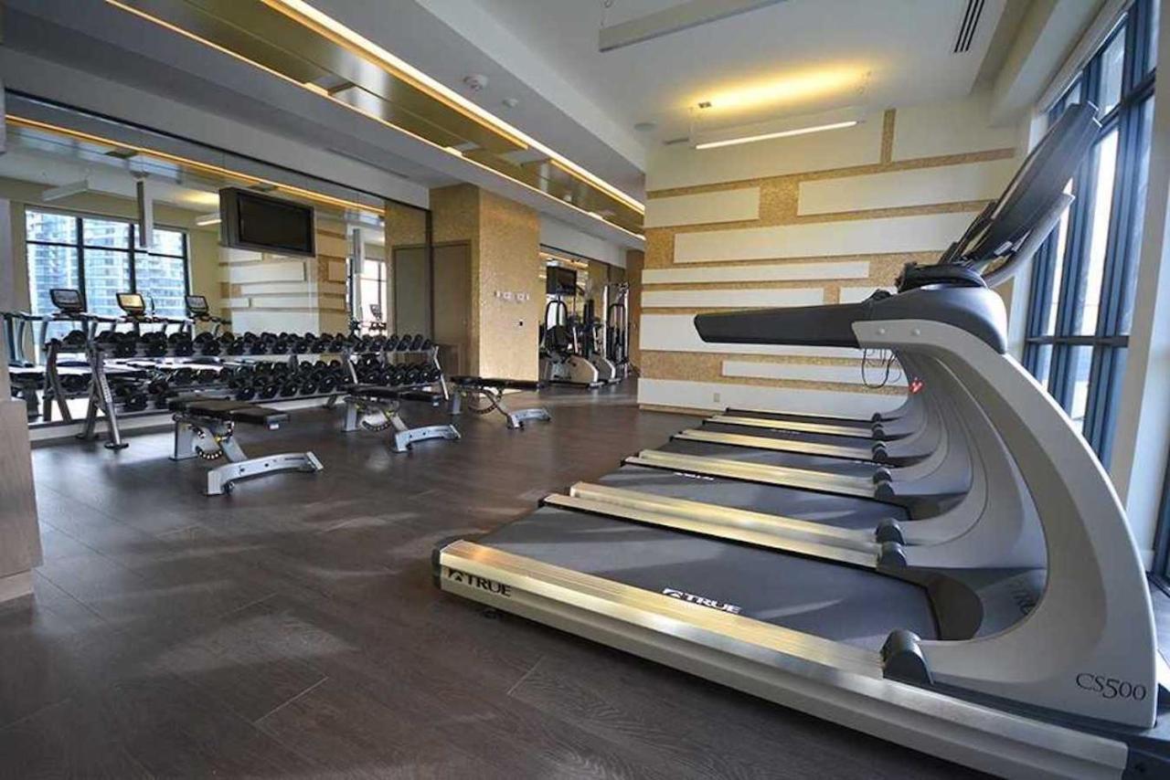 Luxury Condo Prime Location Toronto Bagian luar foto